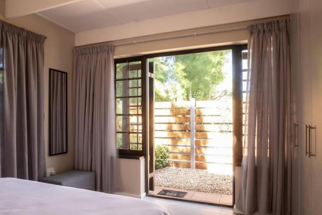 Mill Park Garden Cottage Port Elizabeth Exterior foto